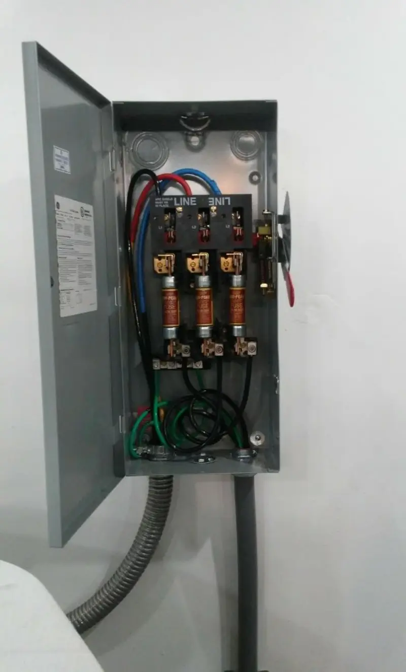 Three-phase disconnect switch installed for Electrical Wiring & Rewiring in Bunk Foss